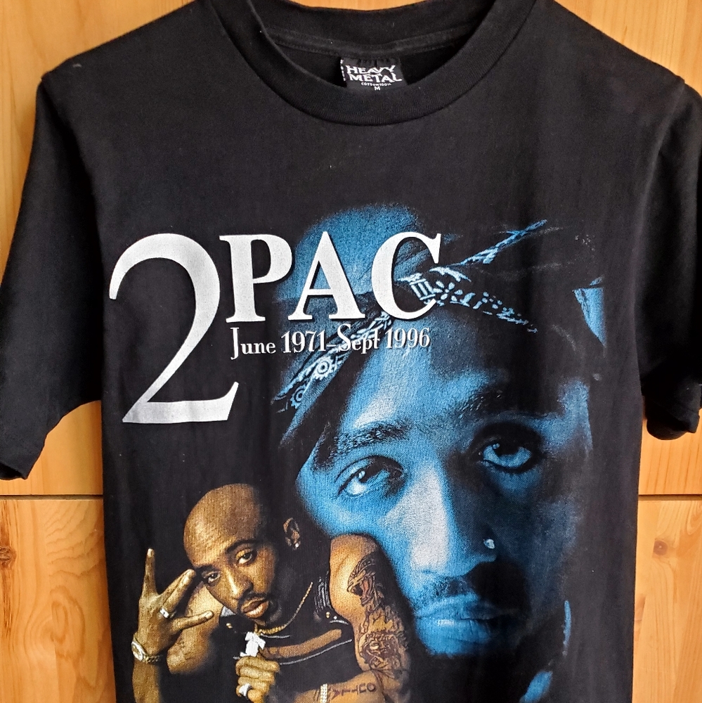 2PAC Rapper Black Graphic Tee Shirt size Medium